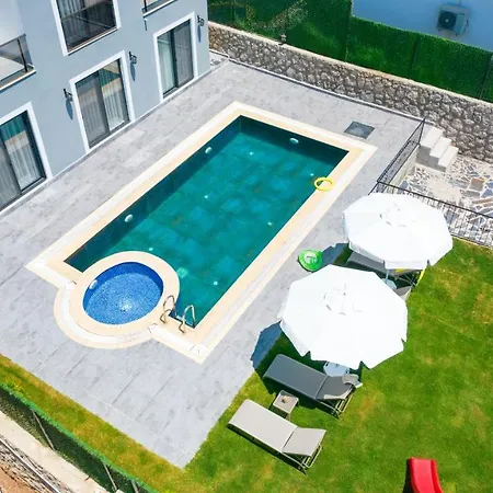 Atlantis- 4 Bedroom Holiday Villa In Hisaronu * Oludeniz