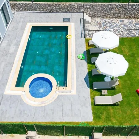 Villa Atlantis Kapali- 4 Bedroom Holiday In Hisaronu Oludeniz