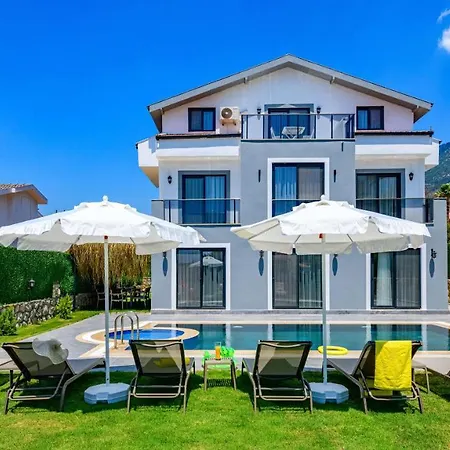 Villa Atlantis Kapali- 4 Bedroom Holiday In Hisaronu Oludeniz