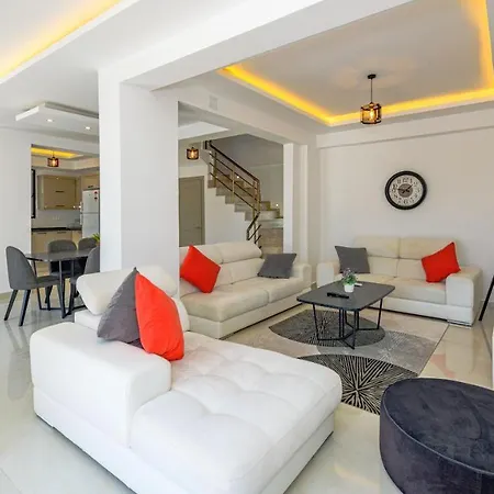 Villa Atlantis Kapali- 4 Bedroom Holiday In Hisaronu Oludeniz