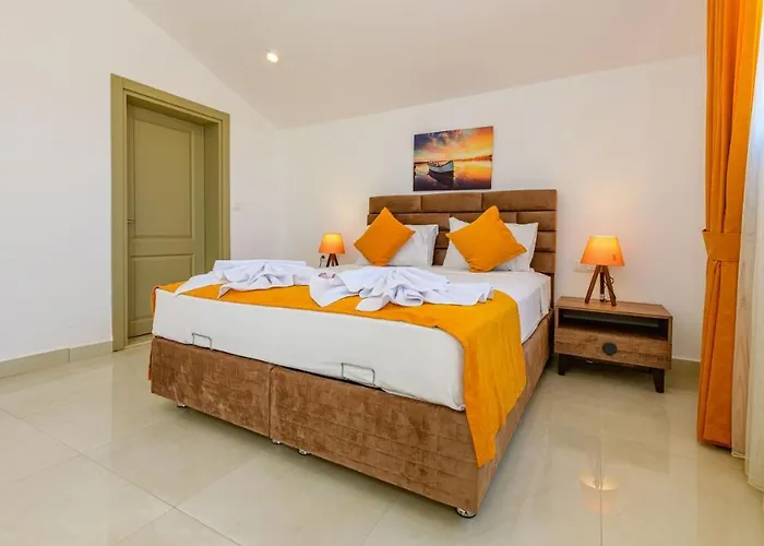 Atlantis- 4 Bedroom Holiday Villa In Hisaronu Vila *