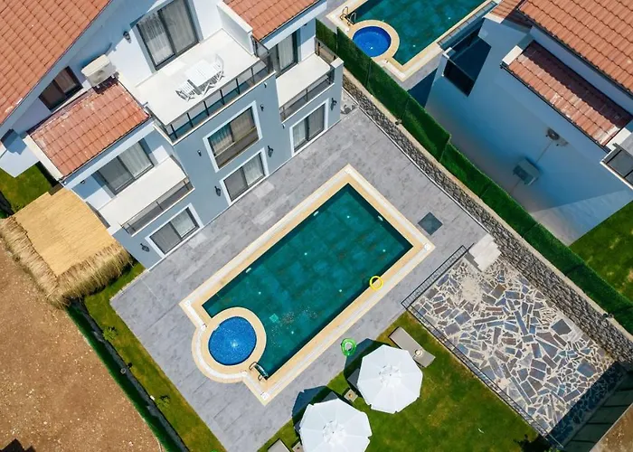 Atlantis- 4 Bedroom Holiday Villa In Hisaronu Vila *
