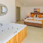 Atlantis- 4 Bedroom Holiday Villa In Hisaronu Vila