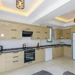 Vila Atlantis- 4 Bedroom Holiday Villa In Hisaronu *