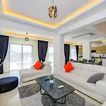 Atlantis- 4 Bedroom Holiday Villa In Hisaronu *