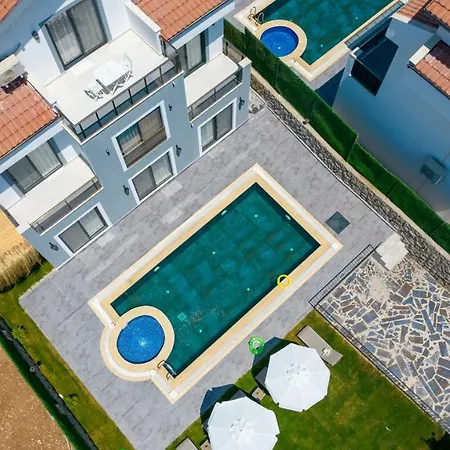 Atlantis- 4 Bedroom Holiday Villa In Hisaronu Vilă *