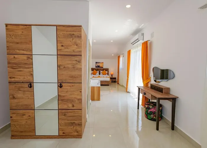 Atlantis- 4 Bedroom Holiday Villa In Hisaronu Vila